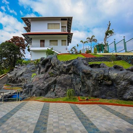 The Lakeview Munnar Муннар Экстерьер фото