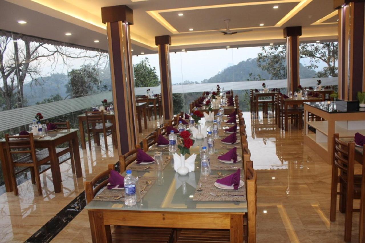 The Lakeview Munnar Муннар Экстерьер фото