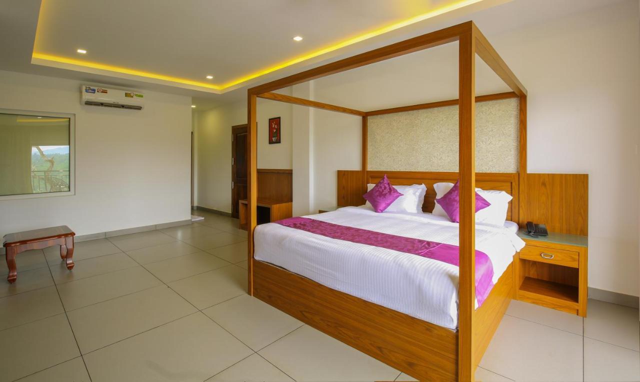 The Lakeview Munnar Муннар Экстерьер фото