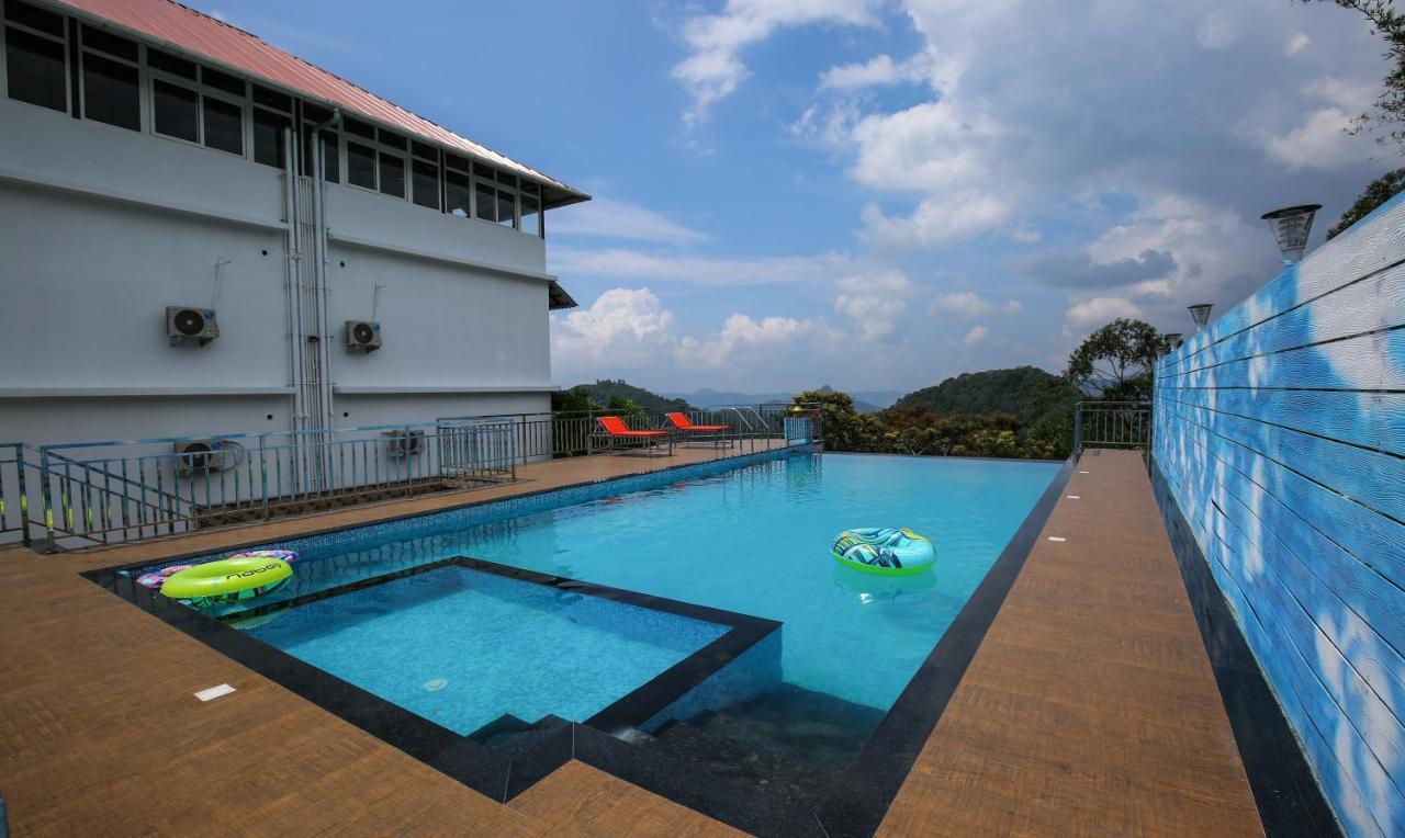 The Lakeview Munnar Муннар Экстерьер фото